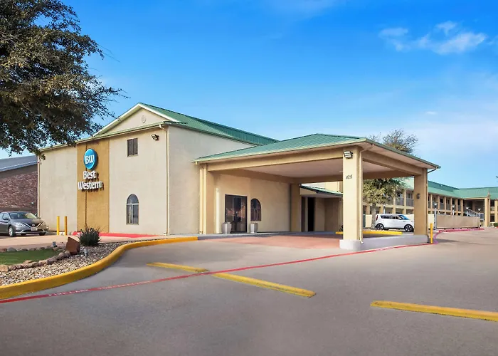 Best Western Cedar Inn