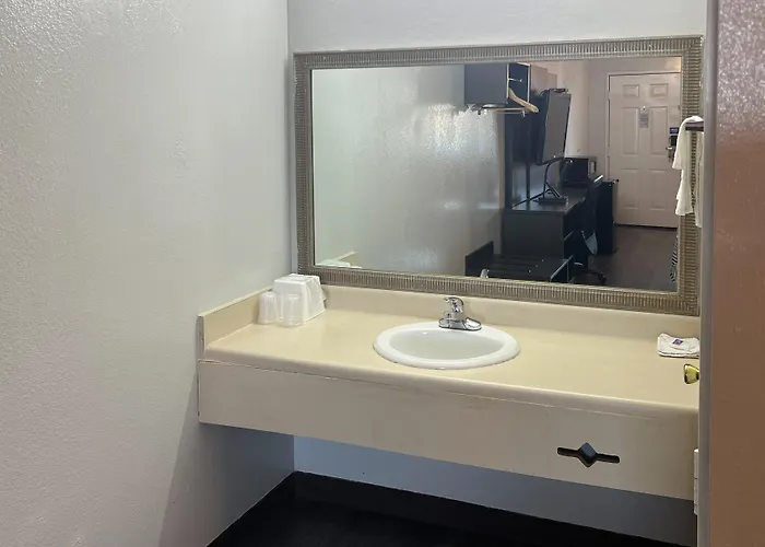 Motel 6-Ozark, Ar