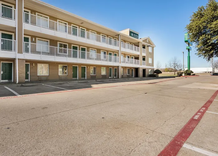 Hometowne Studios By Red Roof Dallas - Mesquite