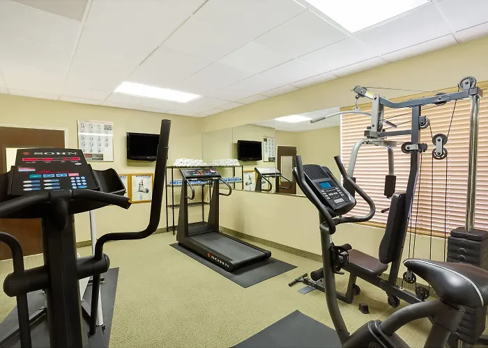 Wingate By Wyndham Raleigh Durham / Airport