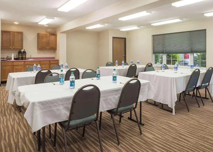 Super 8 By Wyndham Jerseyville