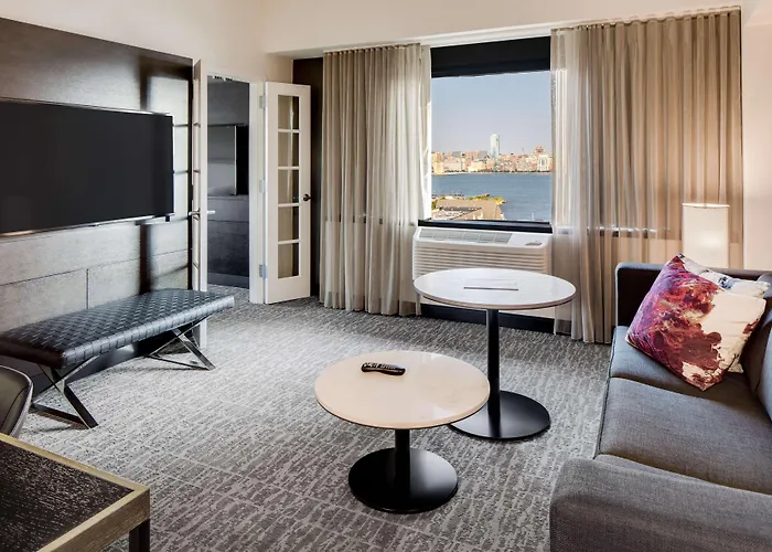 Doubletree By Hilton Hotel & Suites Jersey City