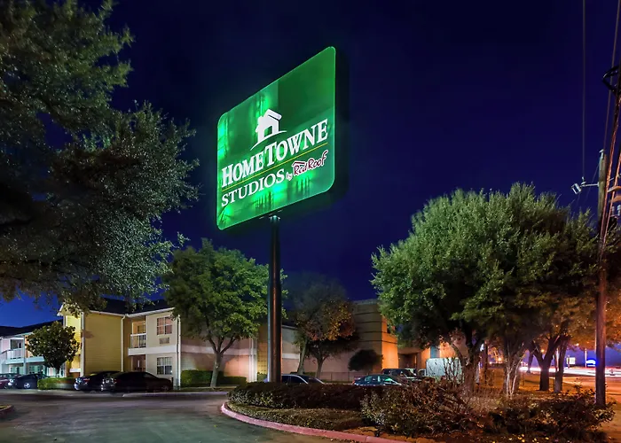 Hometowne Studios By Red Roof Dallas - North Addison - Tollway