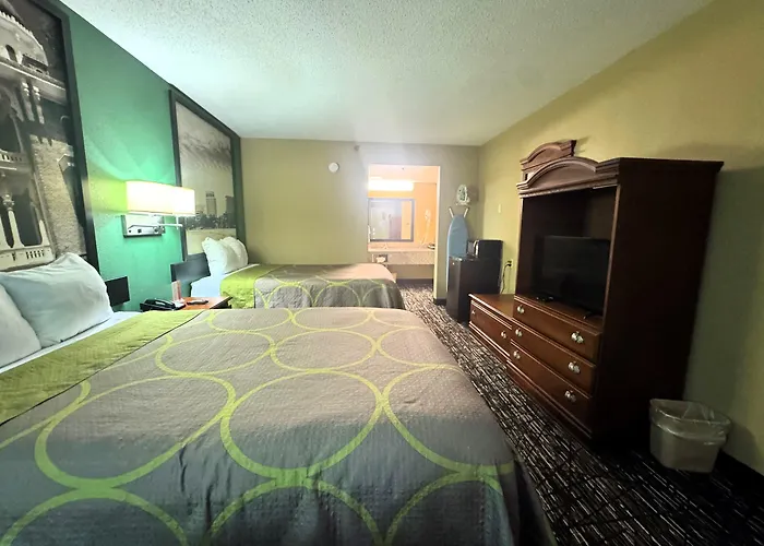 Super 8 By Wyndham Hattiesburg North - University Area