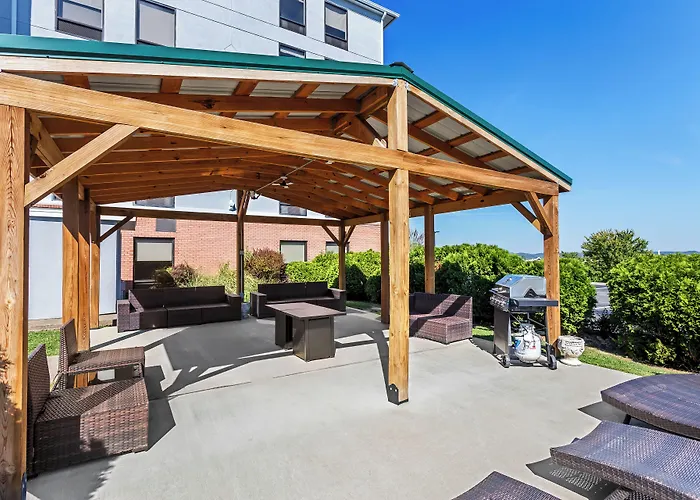 Holiday Inn Express Hotel & Suites Charleston-Southridge By Ihg