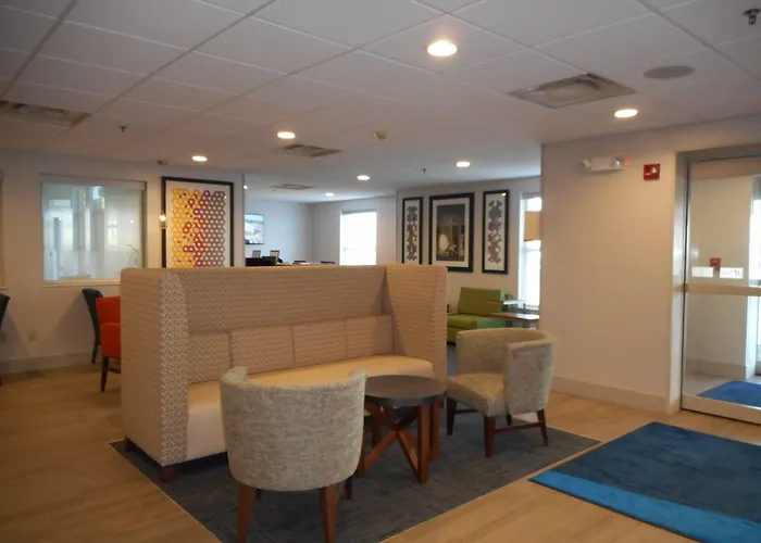 Holiday Inn Express Fairfield By Ihg