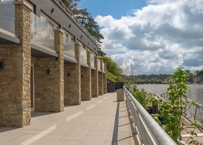 The Lakeside Hotel & Leisure Centre