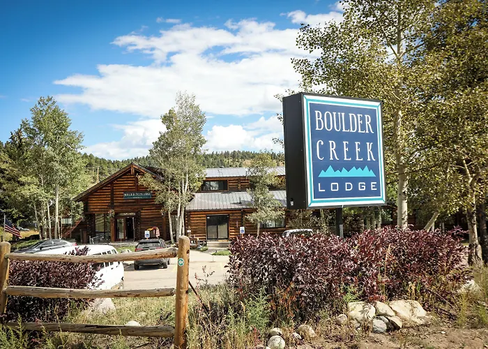 The Boulder Creek Lodge
