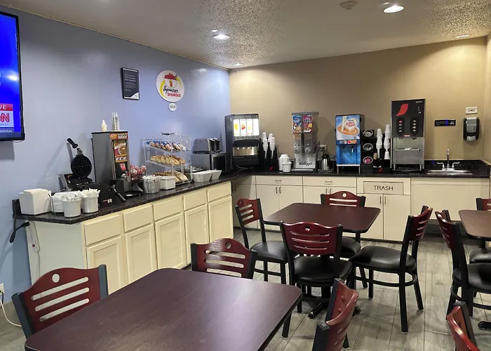 Super 8 By Wyndham Mundelein/Libertyville Area