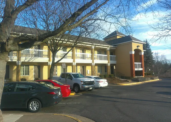 Mainstay Suites Washington Dulles Airport