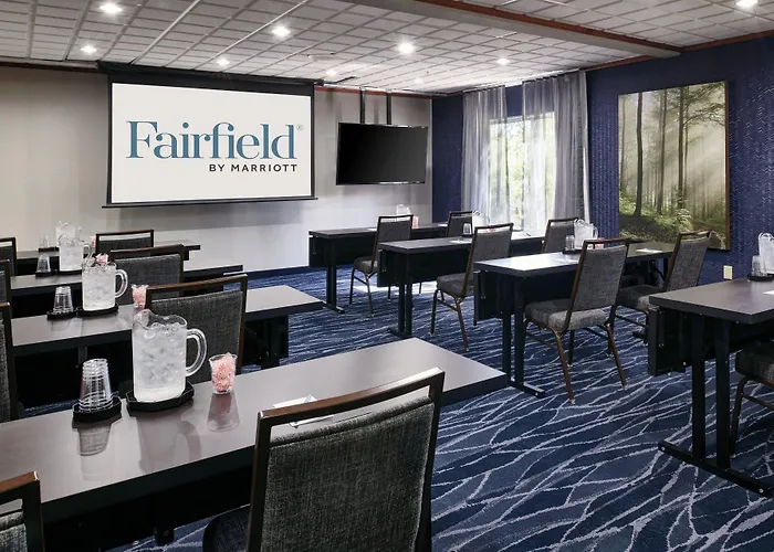 Fairfield Inn & Suites Detroit Livonia
