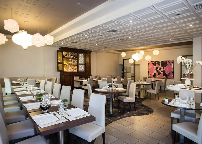 Logis Hotels Grand Hotel D'Orleans Et Restaurant Le Goulu