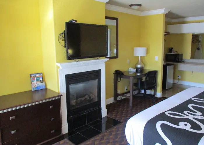 Surestay Hotel By Best Western Seaside Monterey