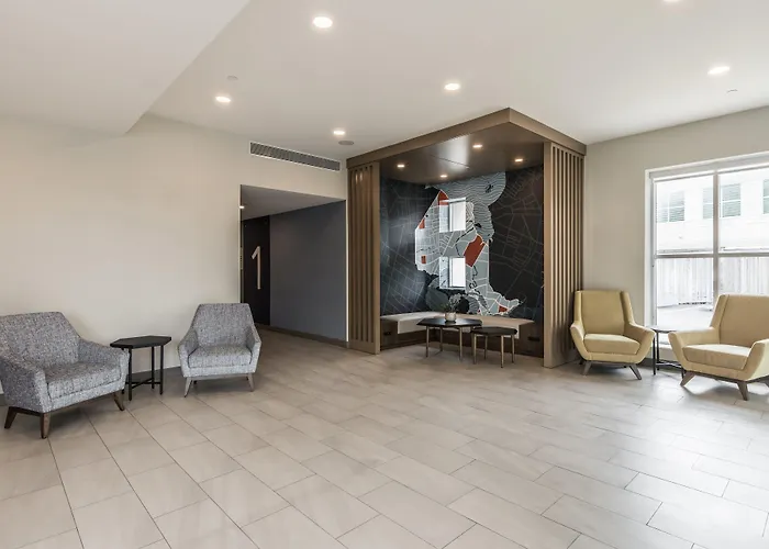 Holiday Inn Express Toronto-North York By Ihg