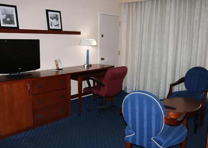 Baymont By Wyndham Columbia Northwest