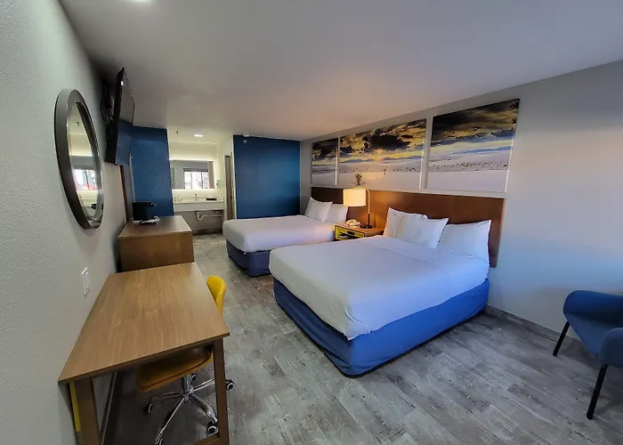 Days Inn By Wyndham Ruidoso Downs