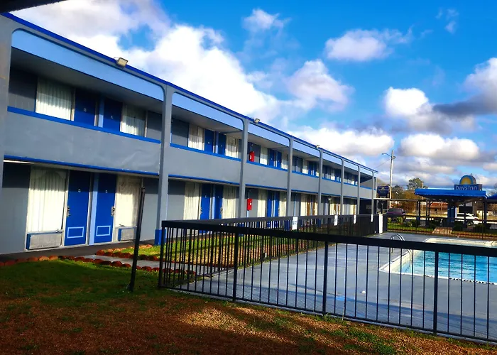 Days Inn By Wyndham Washington