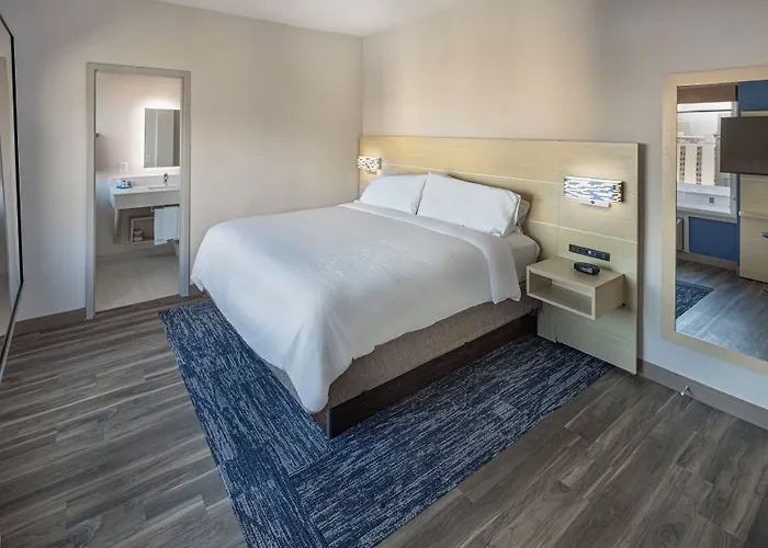 Holiday Inn Express & Suites - Atlanta Downtown By Ihg