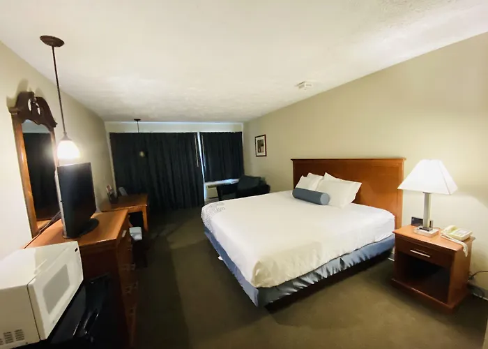 Fleetwood Inn Suites