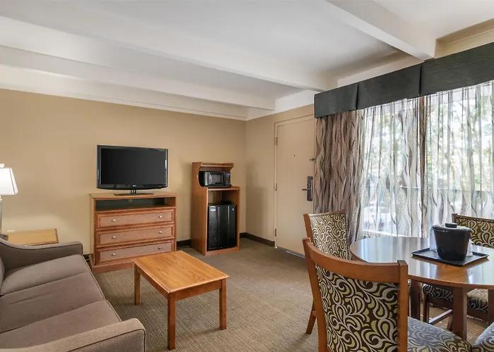 Best Western Charleston Inn