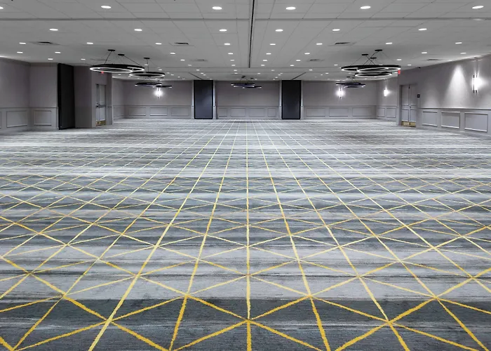 Holiday Inn & Suites Marlborough, An Ihg Hotel
