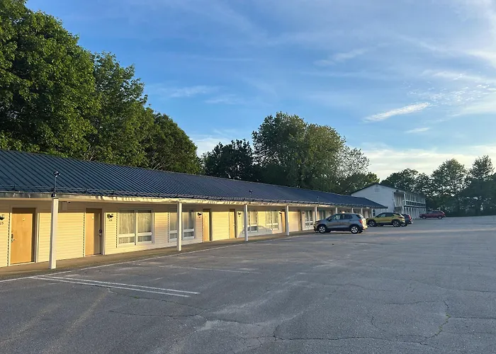 Moonlight Inn