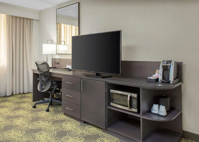 Hilton Garden Inn Reagan National Airport