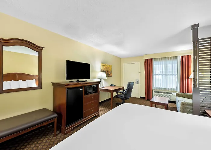Best Western Coach House