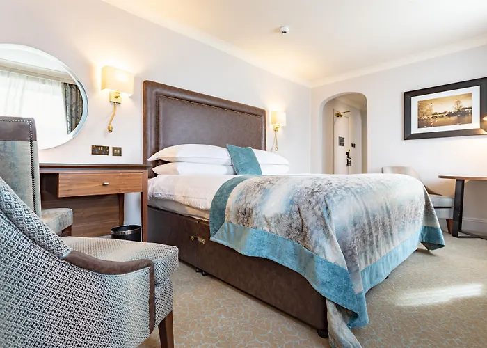 Swan'S Nest Hotel