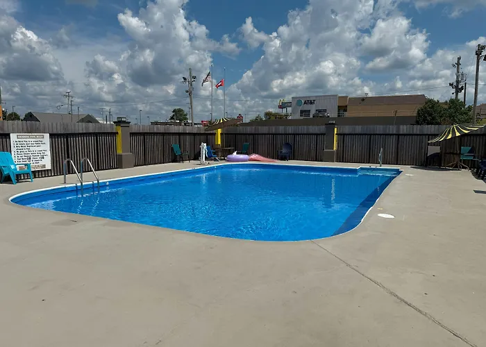Super 8 By Wyndham Monticello Ar
