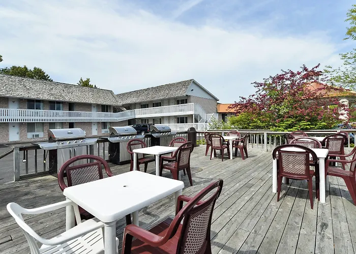 Travelodge By Wyndham Mackinaw City