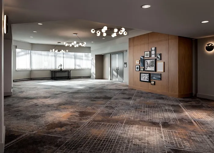 Sheraton Gateway Hotel In Toronto International Airport