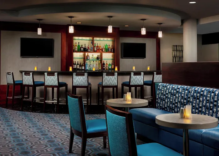 Courtyard By Marriott Boston Cambridge