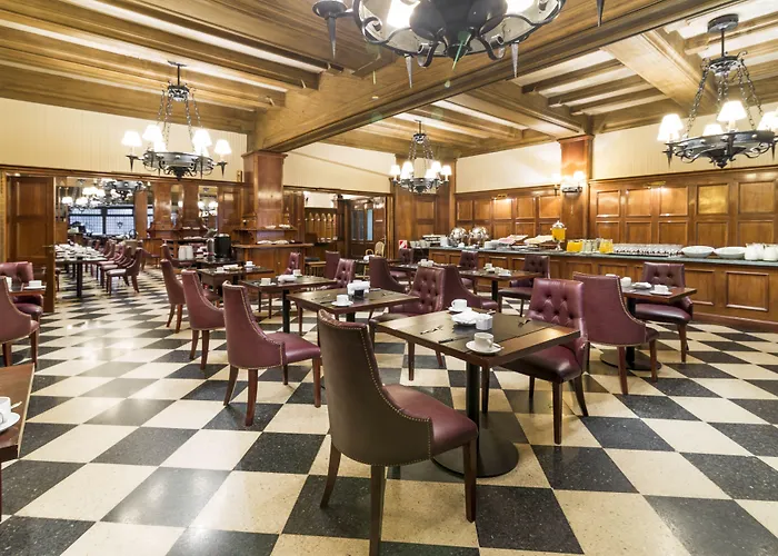 Claridge Hotel