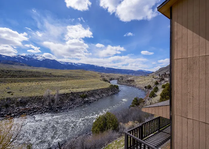 Ridgeline Hotel At Yellowstone, An Ascend Collection Hotel