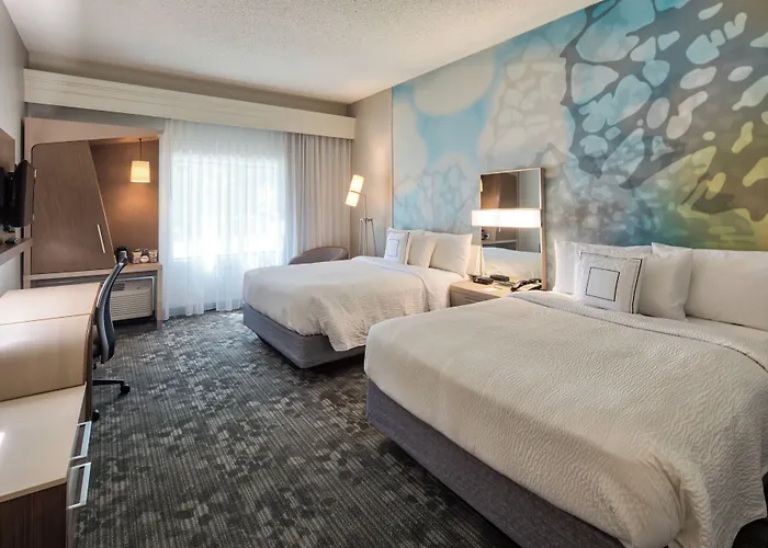 Courtyard By Marriott Edina Bloomington