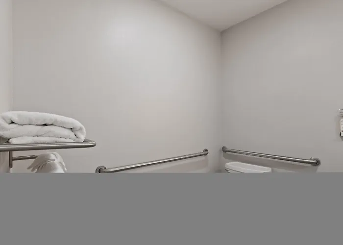 Holiday Inn Express & Suites Oklahoma City Nw - Quail Springs By Ihg