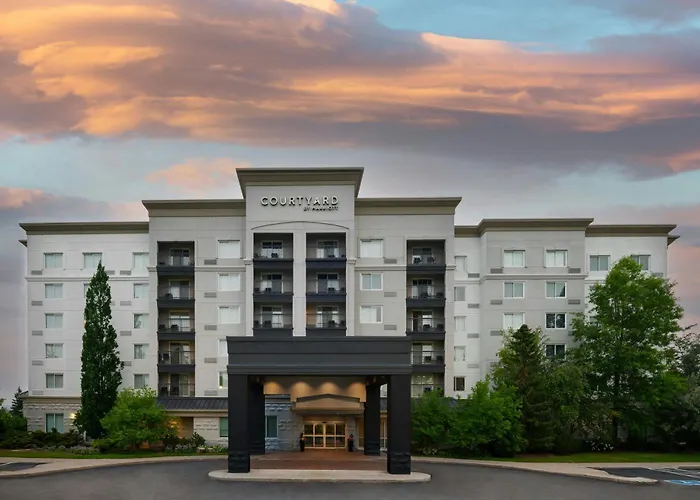 Courtyard By Marriott Toronto Markham
