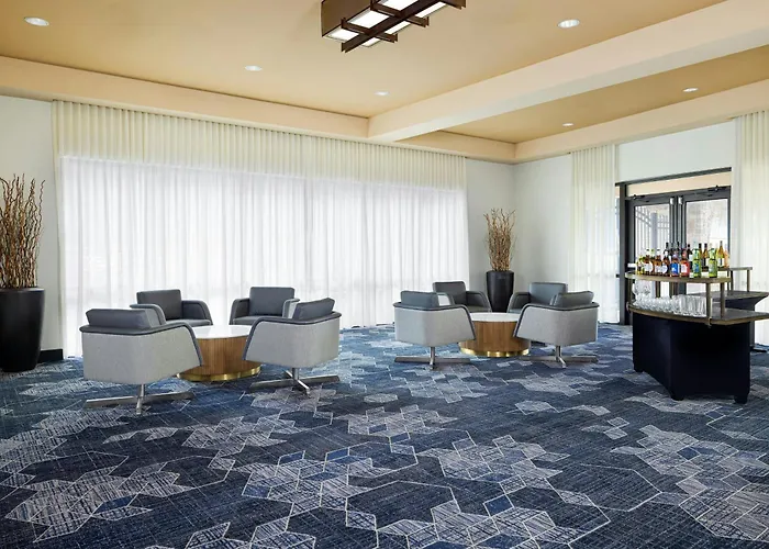 Courtyard By Marriott Jacksonville
