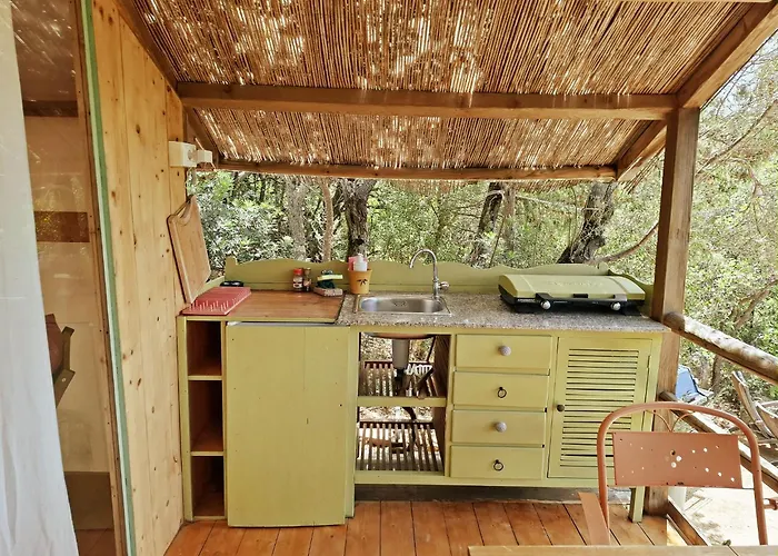 Stazzu La Capretta Farm Camping & Guest Rooms
