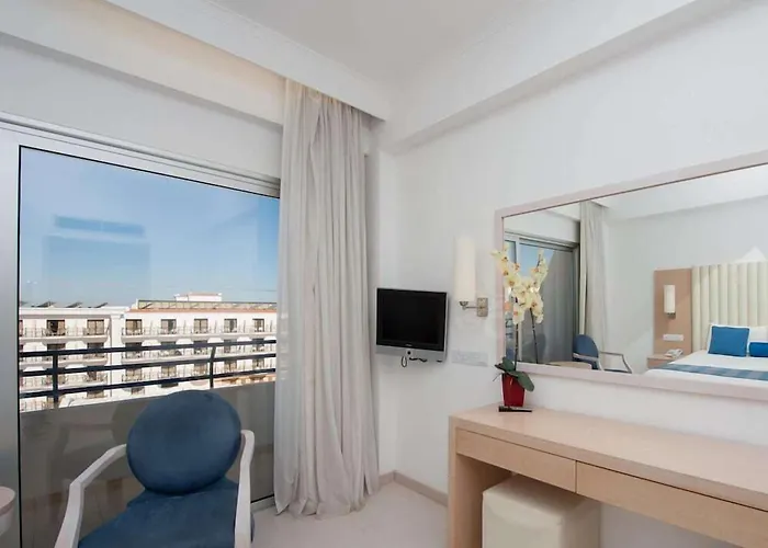 Vrissiana Boutique Beach Hotel
