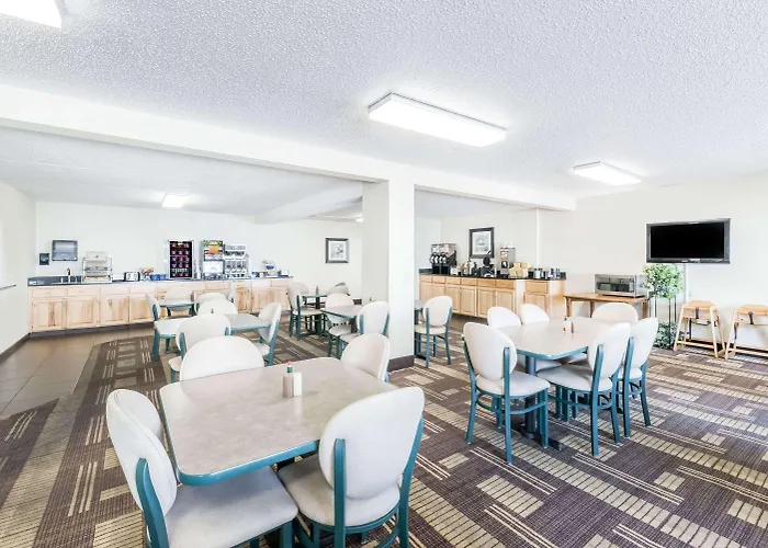 Days Inn By Wyndham Bismarck