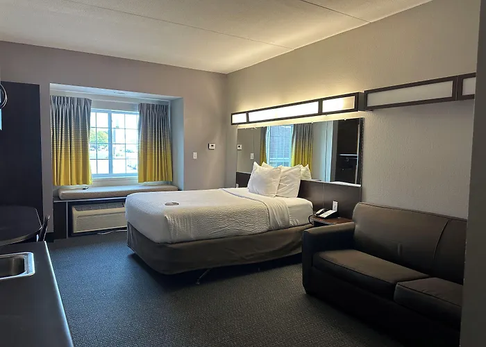 Microtel Inn & Suites By Wyndham Quincy Downtown - River Area