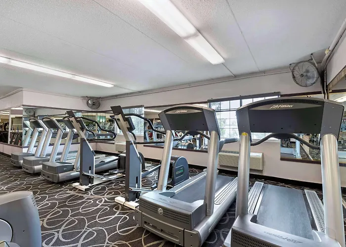 Best Western Plus Longbranch Hotel & Convention Center