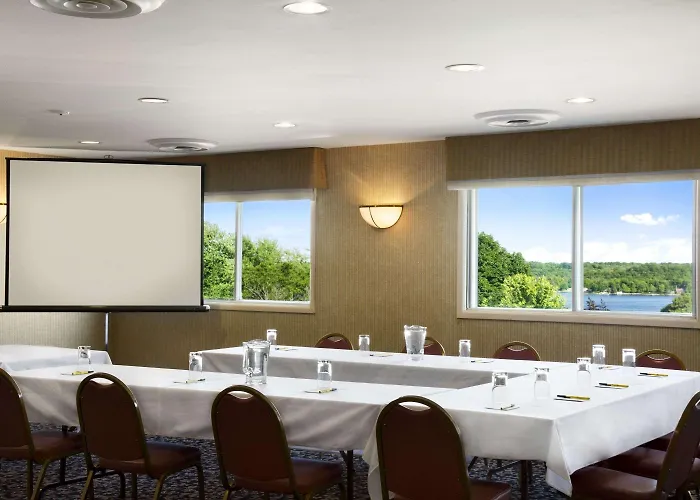 Super 8 By Wyndham Brockville