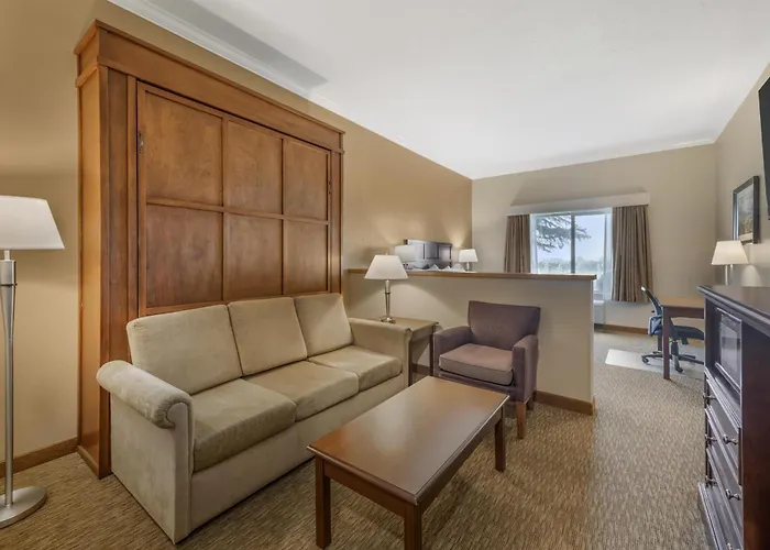 Best Western Plus Grapevine Inn