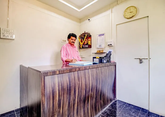 Spot On 63743 Jayesh Lodging And Boarding