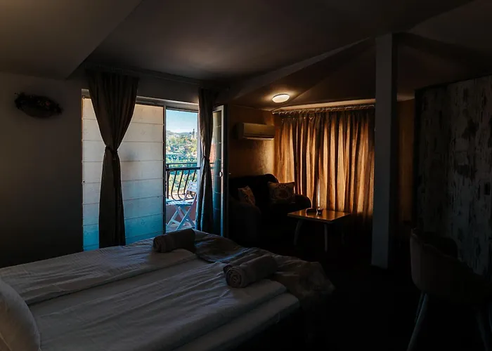 Hotel Kiev-Free Parking