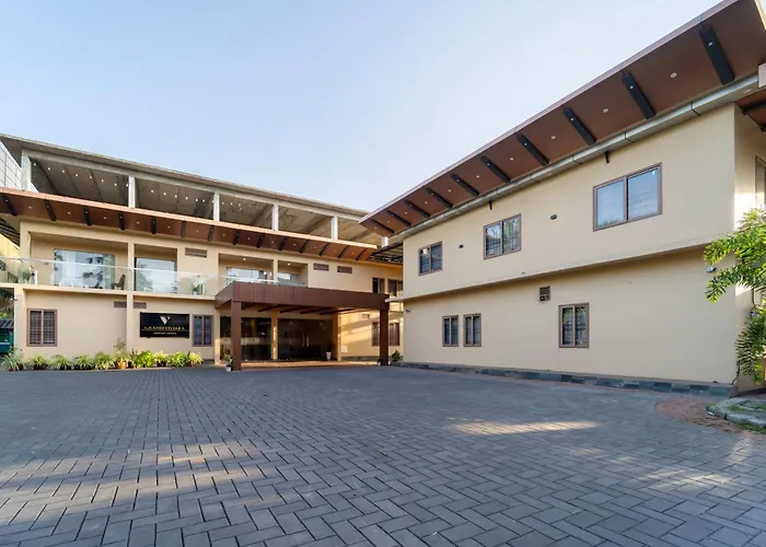 Treebo Grand Vistara Airport Suites, 500M From Cochin International Airport
