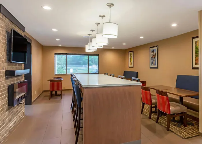 Comfort Suites Oakbrook Terrace - Chicago West